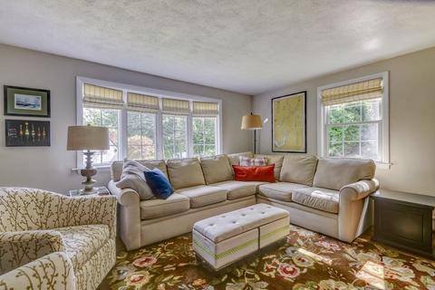 6 Kent Rd, Needham, MA 02492 photo 3