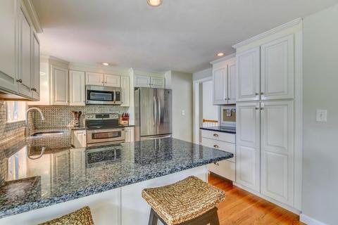 6 Kent Rd, Needham, MA 02492 photo 8