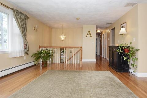 55 Longbow Rd, Danvers, MA 01923 photo 4