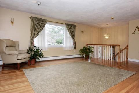 55 Longbow Rd, Danvers, MA 01923 photo 5