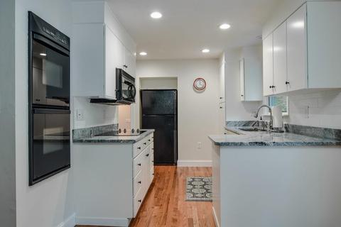 17 Windsor Dr, Ashland, MA 01721 photo 6