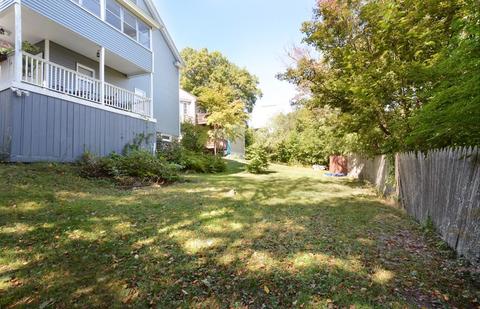 8 Beckman St, Worcester, MA 01607 photo 5