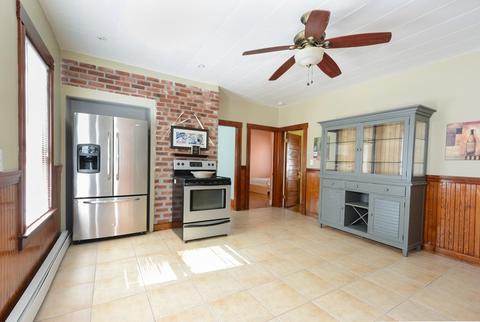 8 Beckman St, Worcester, MA 01607 photo 9