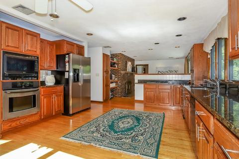 127 Pecunit St, Canton, MA 02021 photo 12