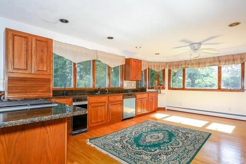 127 Pecunit St, Canton, MA 02021 photo 10