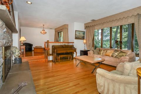 127 Pecunit St, Canton, MA 02021 photo 6