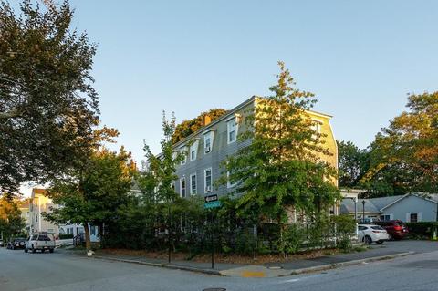 12 Hudson St, Worcester, MA 01609 photo 2