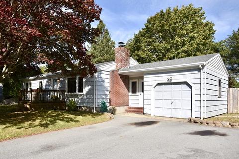 33 Pershing Ave, Acushnet, MA 02743 photo 1