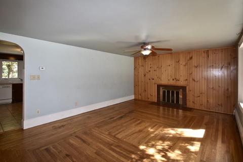 33 Pershing Ave, Acushnet, MA 02743 photo 6