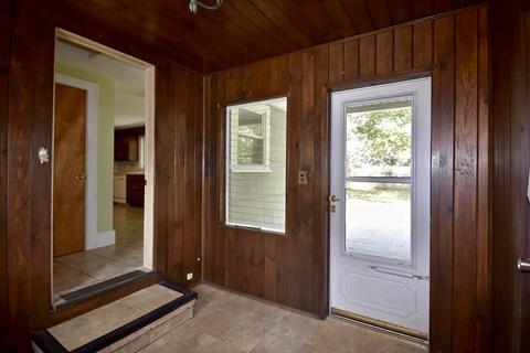 33 Pershing Ave, Acushnet, MA 02743 photo 18