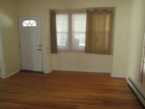 113 Stanton St, Worcester, MA 01605 photo 4