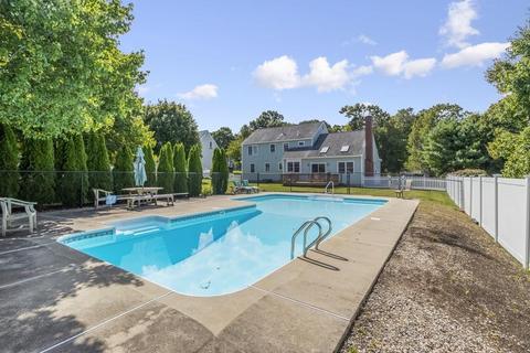 35 Culloden Dr, Canton, MA 02021 photo 25