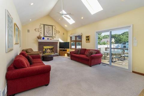 35 Culloden Dr, Canton, MA 02021 photo 9