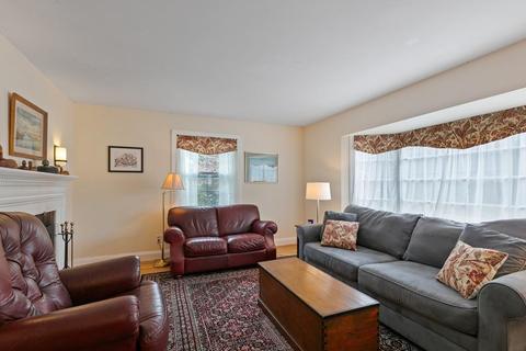 3 Haley Rd, Marblehead, MA 01945 photo 6