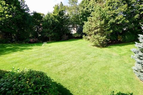 27 Brown St, Marblehead, MA 01945 photo 33