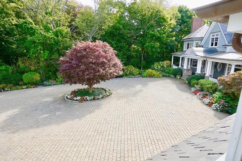 27 Brown St, Marblehead, MA 01945 photo 32
