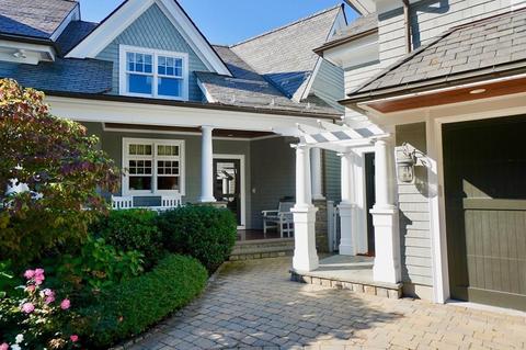 27 Brown St, Marblehead, MA 01945 photo 4