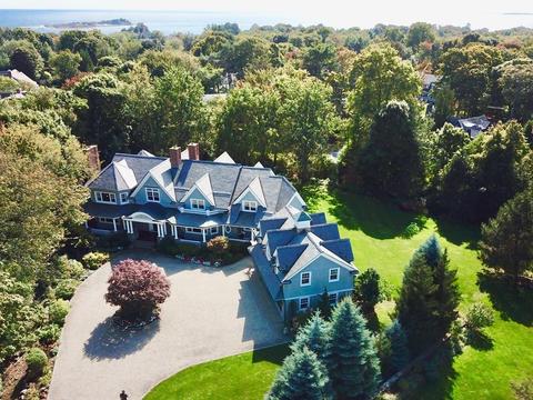 27 Brown St, Marblehead, MA 01945 photo 1