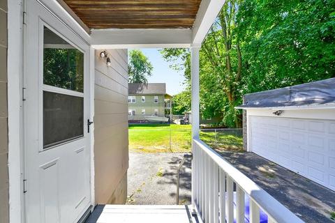 116 Maynard St, Springfield, MA 01109 photo 9