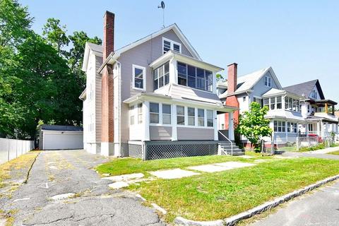 116 Maynard St, Springfield, MA 01109 photo 2