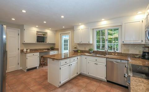 23 Hemlock Rd, Andover, MA 01810 photo 8