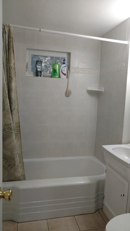 67 Lang St, Springfield, MA 01104 photo 4