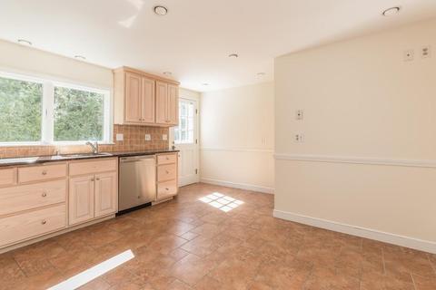 25 Twitchell St, Wellesley, MA 02482 photo 6