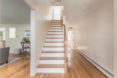 25 Twitchell St, Wellesley, MA 02482 photo 11