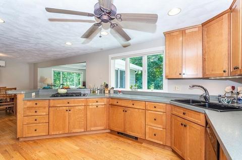62 Martin Rd, Reading, MA 01867 photo 8