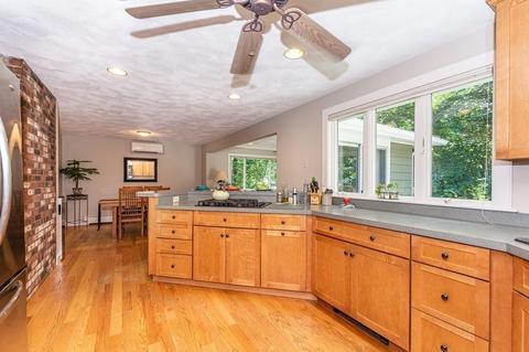 62 Martin Rd, Reading, MA 01867 photo 9