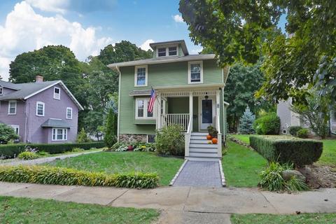 30 Eustis Ave, Wakefield, MA 01880 photo 2