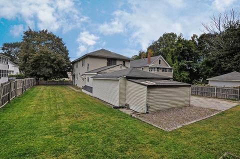 79 Myrtle Ave, Webster, MA 01570 photo 2