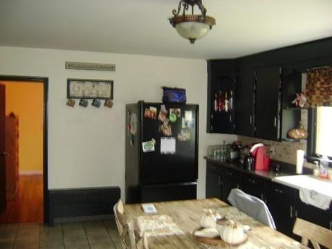 127 Chestnut St, Southbridge, MA 01550 photo 19
