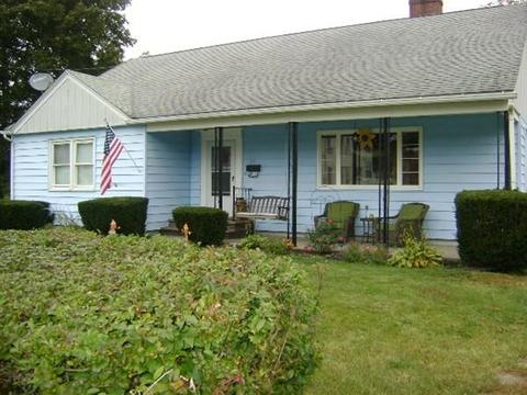 127 Chestnut St, Southbridge, MA 01550 photo 1