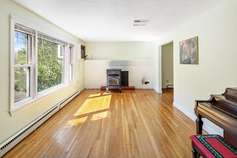 16 Mills Rd, Needham, MA 02494 photo 2