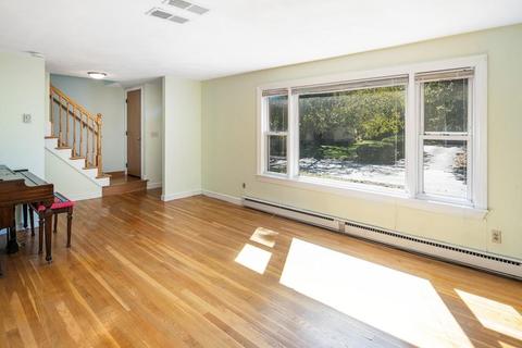 16 Mills Rd, Needham, MA 02494 photo 3