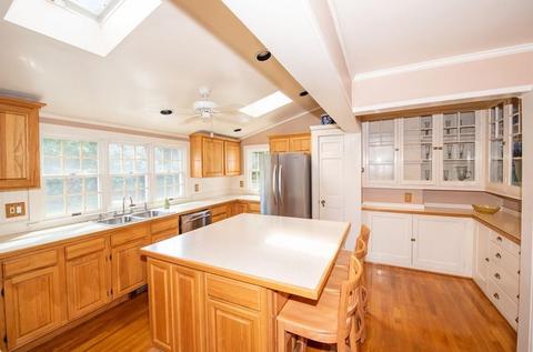 8 Channing Rd, Dedham, MA 02026 photo 4