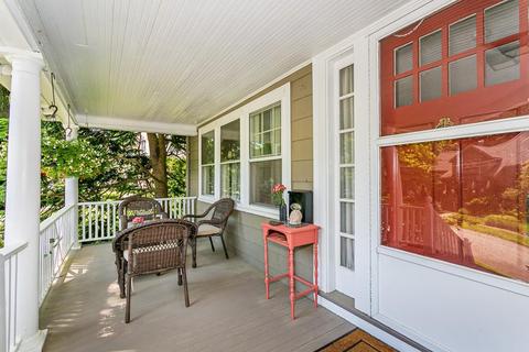 111 Newell Ave, Needham, MA 02492 photo 2