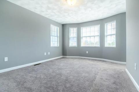25 Ecklund Dr, Lowell, MA 01852 photo 10