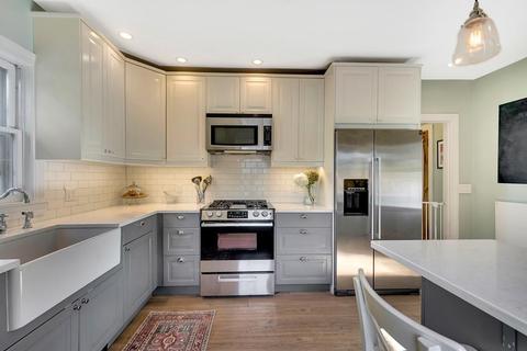 31 Harvard St, Dedham, MA 02026 photo 8