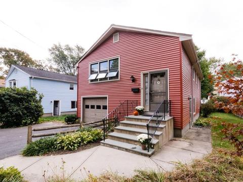 29 Lancaster Rd, Dedham, MA 02026 photo 2