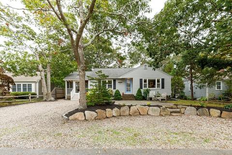 12 Bearse Rd, Mashpee, MA 02649 photo 2