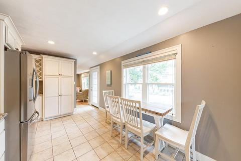 12 Bearse Rd, Mashpee, MA 02649 photo 8