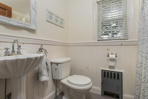 119 Walnut St, Reading, MA 01867 photo 16