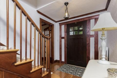 119 Walnut St, Reading, MA 01867 photo 5