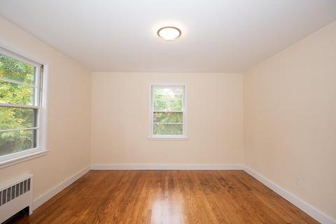 16 Dixfield Rd, Worcester, MA 01606 photo 17