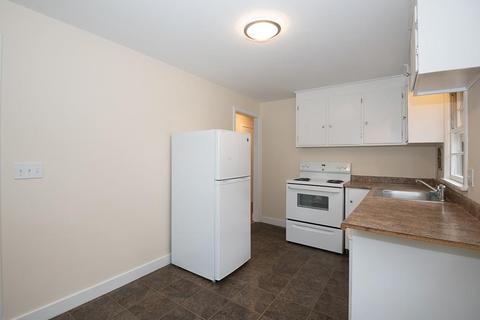 16 Dixfield Rd, Worcester, MA 01606 photo 12