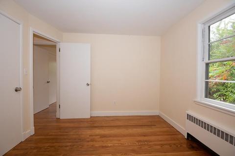 16 Dixfield Rd, Worcester, MA 01606 photo 22