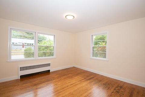 16 Dixfield Rd, Worcester, MA 01606 photo 15