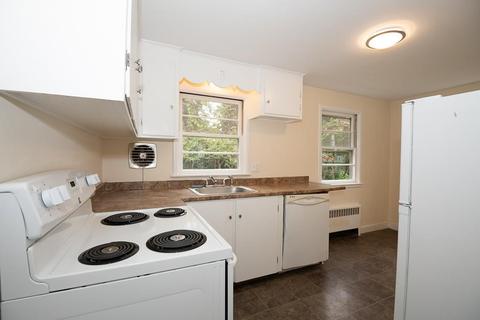 16 Dixfield Rd, Worcester, MA 01606 photo 10
